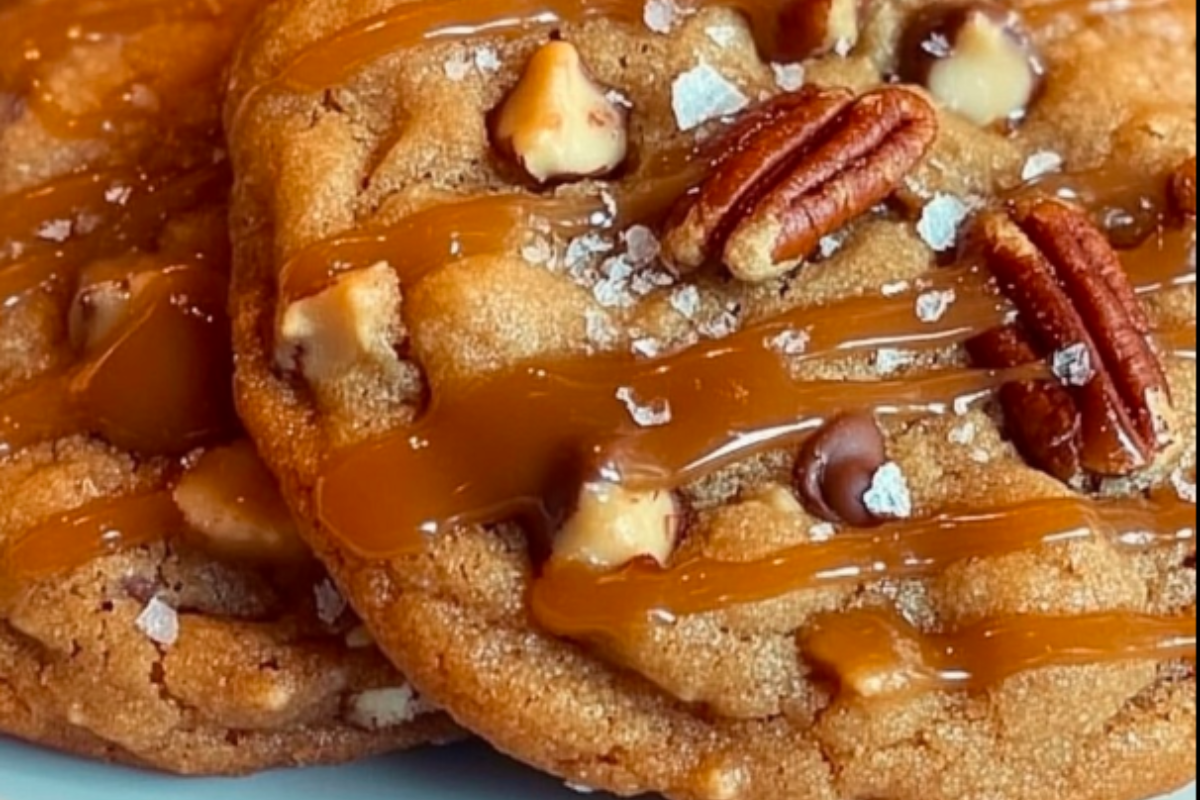 Cookies aux Pépites de Chocolat, Caramel Salé et Noix de Pécan